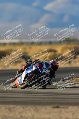 media/Dec-07-2024-CVMA (Sat) [[21c5f1ef85]]/Race 12-Supersport Middleweight/